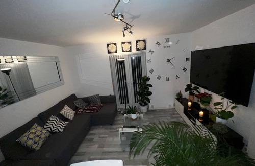 Markhouse Apartment | 1-Bed Flat with Fast Wi-Fi in prime location 15mins from central london