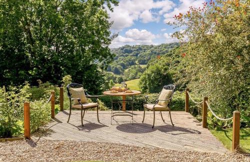 Beeley House | 1 Bed in Stanton Lees 89283