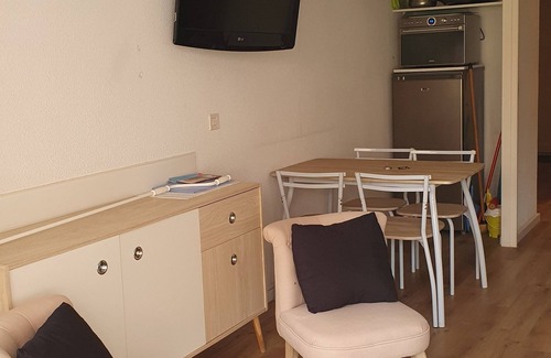 Vieux-Boucau-les-Bains Apartment | 1-bedroom apartment, lakeside, Le Boucanier residence, 5 minutes from the ocean