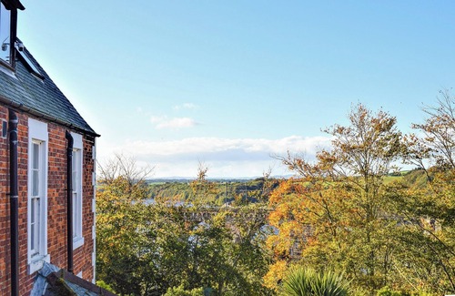 Berwick-upon-Tweed Cottage | 1 bedroom accommodation in Berwick Upon Tweed