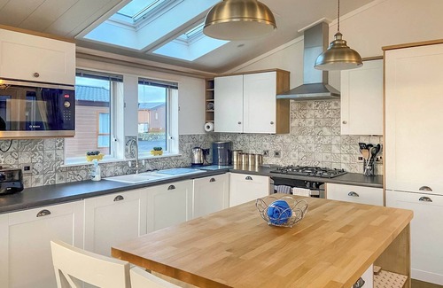 Newton Stewart Ski Chalet | 1 bedroom accommodation in Glenluce, Newton Stewart