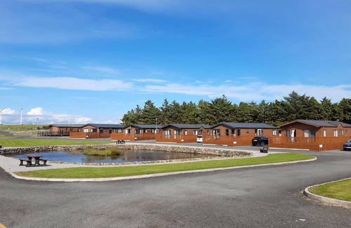 Newton Stewart Ski Chalet | 1 bedroom accommodation in Glenluce, Newton Stewart