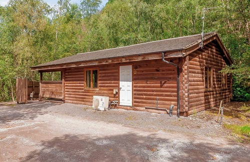 Freehay Ski Chalet | 1 bedroom accommodation in Freehay, Cheadle