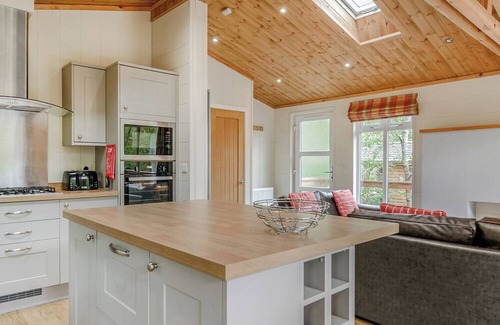 Freehay Ski Chalet | 1 bedroom accommodation in Freehay, Cheadle