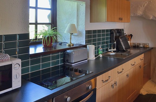 Pentrefelin Cottage | 1 bedroom accommodation in near Criccieth