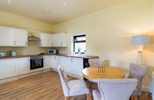Kirk Sandall Cottage | 1 bedroom accommodation in Hatfield Woodhouse, Nr. Doncaster