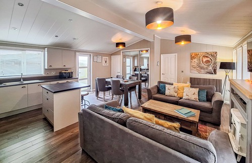 Raywell Ski Chalet | 1 bedroom accommodation in Raywell, Beverley