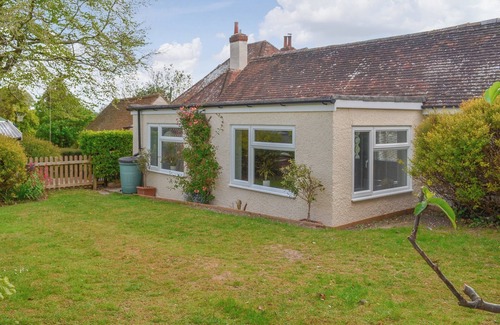 Lyminge Cottage | 1 bedroom accommodation in Etchinghill, near Folkestone