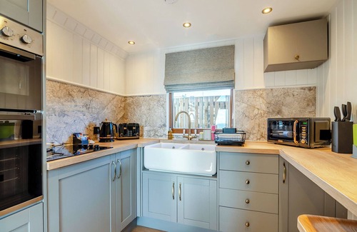 Sowerby Bridge Ski Chalet | 1 bedroom accommodation in Ripponden