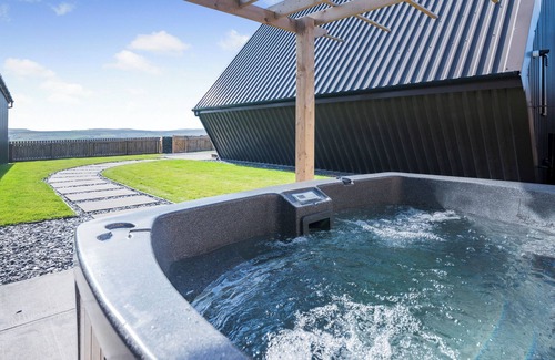 Sowerby Bridge Ski Chalet | 1 bedroom accommodation in Ripponden