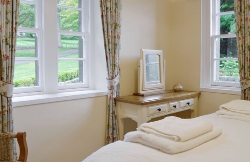 Glenisla Cottage | 1 bedroom accommodation in Kettins, near Blairgowrie