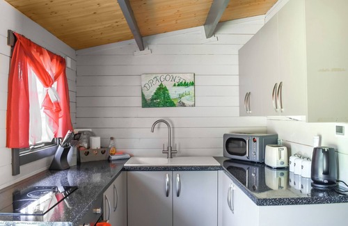 Thetford Ski Chalet | 1 bedroom accommodation in Thetford