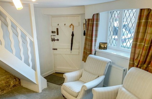 Baslow Cottage | 1 bedroom accommodation in Baslow, near Bakewell