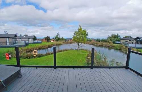 Llansantffraed Ski Chalet | 1 bedroom accommodation in Llanon