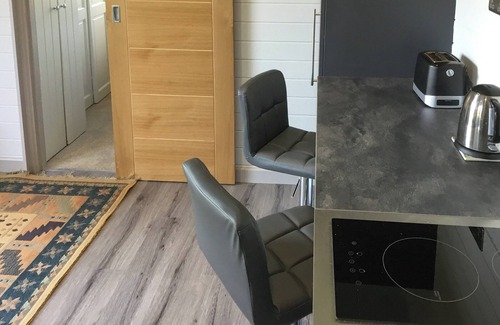 Lake Cottage | 1 bedroom accommodation in Sandown