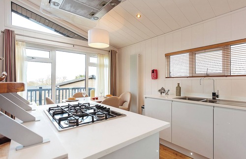 Ryde Ski Chalet | 1 bedroom accommodation in Wootton Bridge, Nr Cowes