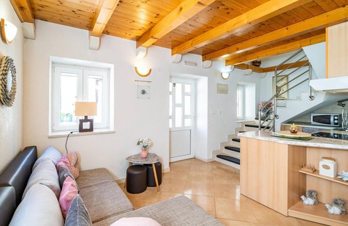 Komolac House | 1 bedroom amazing home in Komolac