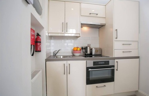 City Centre Dublin Apartment | 1 Bedroom Apartment Close to Iveagh Gardens