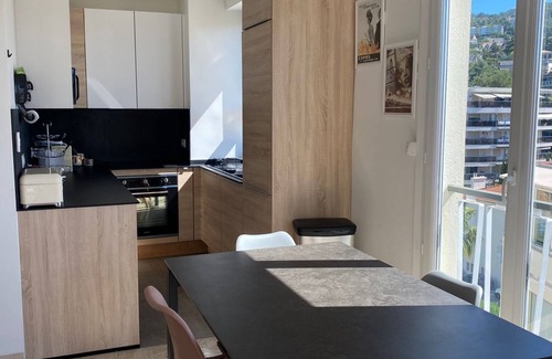 California - Pezou Apartment | 1 Bedroom Apartment in Cannes