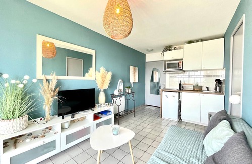 Sete Apartment | 1-bedroom apartment with garage and pool in Sète