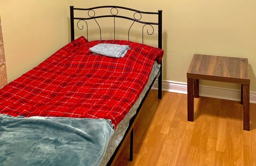 Saint John House | 1 bedroom apt in Saint John Uptown historical building . Wi-fi and sec cameras.
