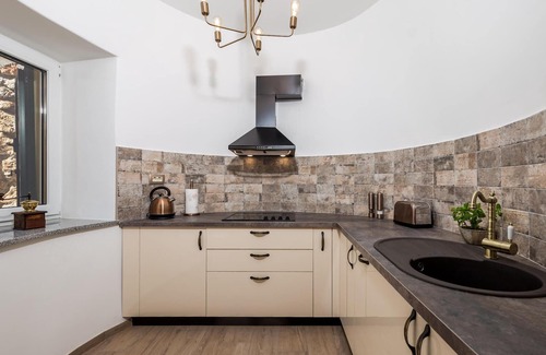 Tulisevica Apartment | 1 bedroom awesome apartment in Lovran