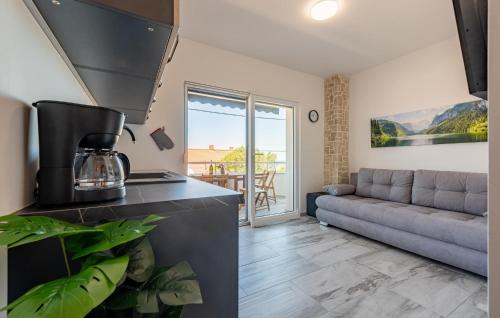 Prizna Apartment | 1 Bedroom Awesome Apartment In Prizna