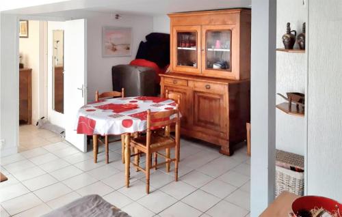 Vallans House | 1 Bedroom Cozy Home In Granzay-Gript