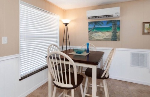 Fort Myers Beach Villa | 1 Bedroom Cottage - Gulf Beach Access - Pet Friendly
