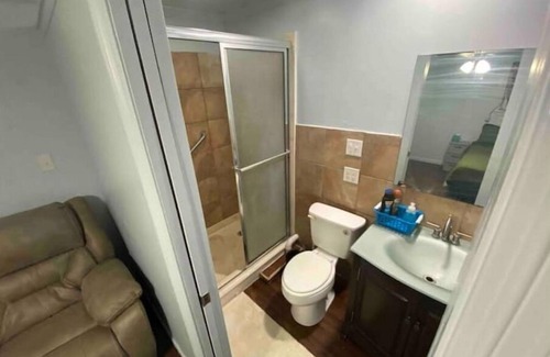 Westlake House | 1 bedroom house- personal driveway/yardn