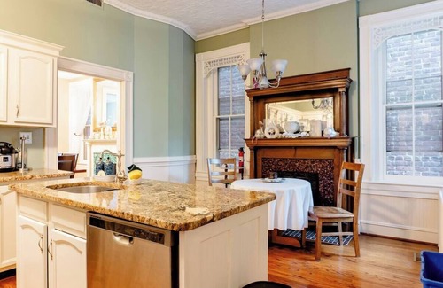 Ghent House | 1-Bedroom in Historic Victorian Home - Shared Bath, Unit #3