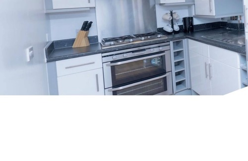 Redbridge Apartment | 1 bedroom Luxury Apartment Gants-Hill in Illford