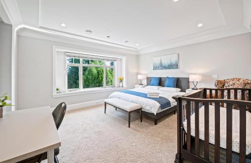 Marpole House | 1 Bedroom Luxury Retreat in Prime Vancouver