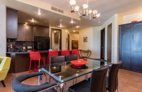 Puerto Penasco Condo | 1 bedroom Martini Time Condo with wall bed, sofa bed & amazing beach view!