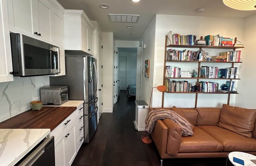 Healdsburg House | 1 Bedroom Modern Craftsman-Style ADU