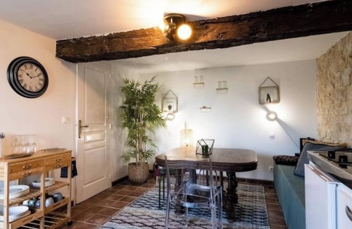 Saint-Hilaire-de-la-Noaille House | 1 Bedroom Private vacation home in Saint-Sève