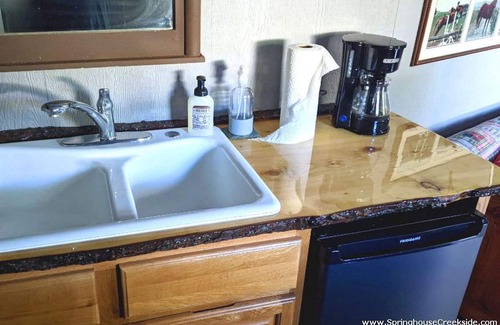 Weaverville Cottage | 1 Bedroom Studio Cottage Base Camp For Adventure