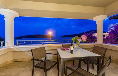 Molunat Apartment | 1 bedroom stunning apartment in Molunat