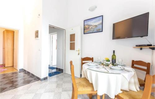 Bakarac Apartment | 1 Bedroom Stunning Apartment In Bakarac