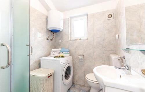 Bakarac Apartment | 1 Bedroom Stunning Apartment In Bakarac