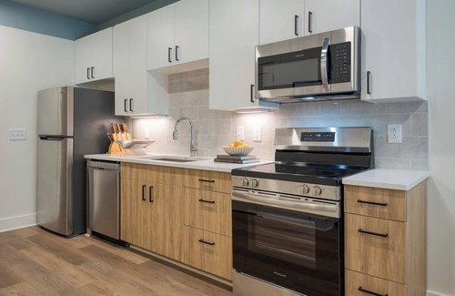 12 South Condo | 1 Bedroom Suite | Rooftop | Gilmore Hotel