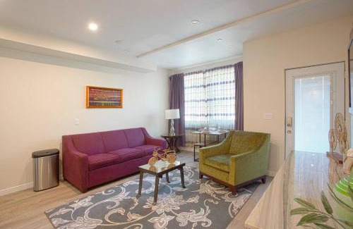 Bankers Hill Apartment | 1-Bedroom with Cali King Size Bed in San Diego