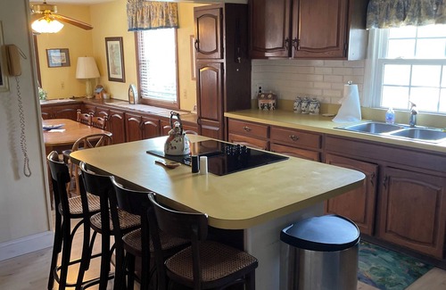 Mantoloking House | 1 block from the beach with 4 beach badges