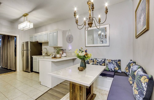 Biloxi House | 1 Block to Beach: Biloxi Townhome w/Media Room