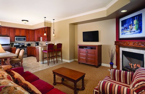 Napa Hotel | 1 BR Close to wineries in Napa and Sonoma! A tasting cave, spa and sports bar.