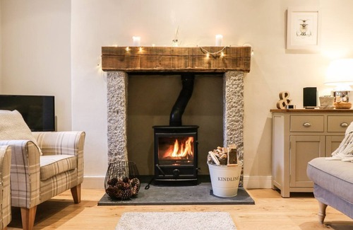 Belstone Cottage | 1 CHURCH COTTAGES, pet friendly, luxury holiday cottage in Okehampton