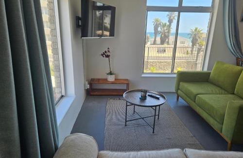 West Beach House | #1 Coral Cottage 2-Bed