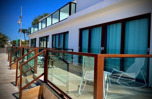Stella House | 1 Corcega Beachfront Suites