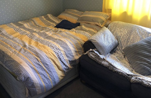 Claverham House | 1 Double Room in beautiful farmhouse near Bristol Airport with wifi