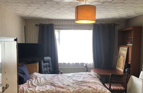 Claverham House | 1 Double Room in beautiful farmhouse near Bristol Airport with wifi